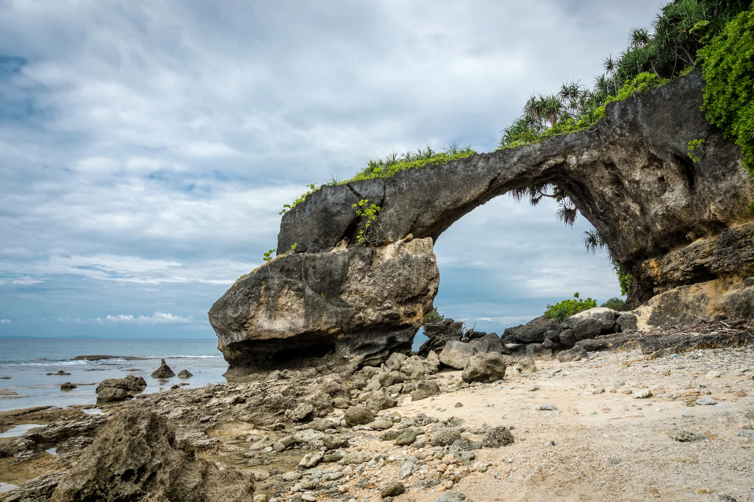 01_Tambiu_Island[1].webp